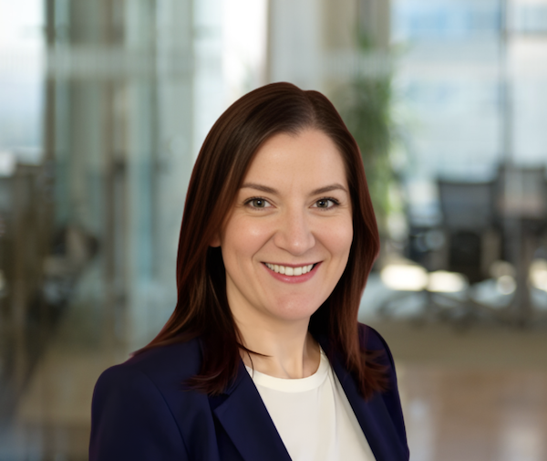 Emma Hutchinson Headshot